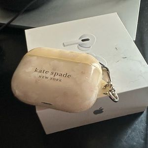 AIRPODS PRO w Kate Spade Case